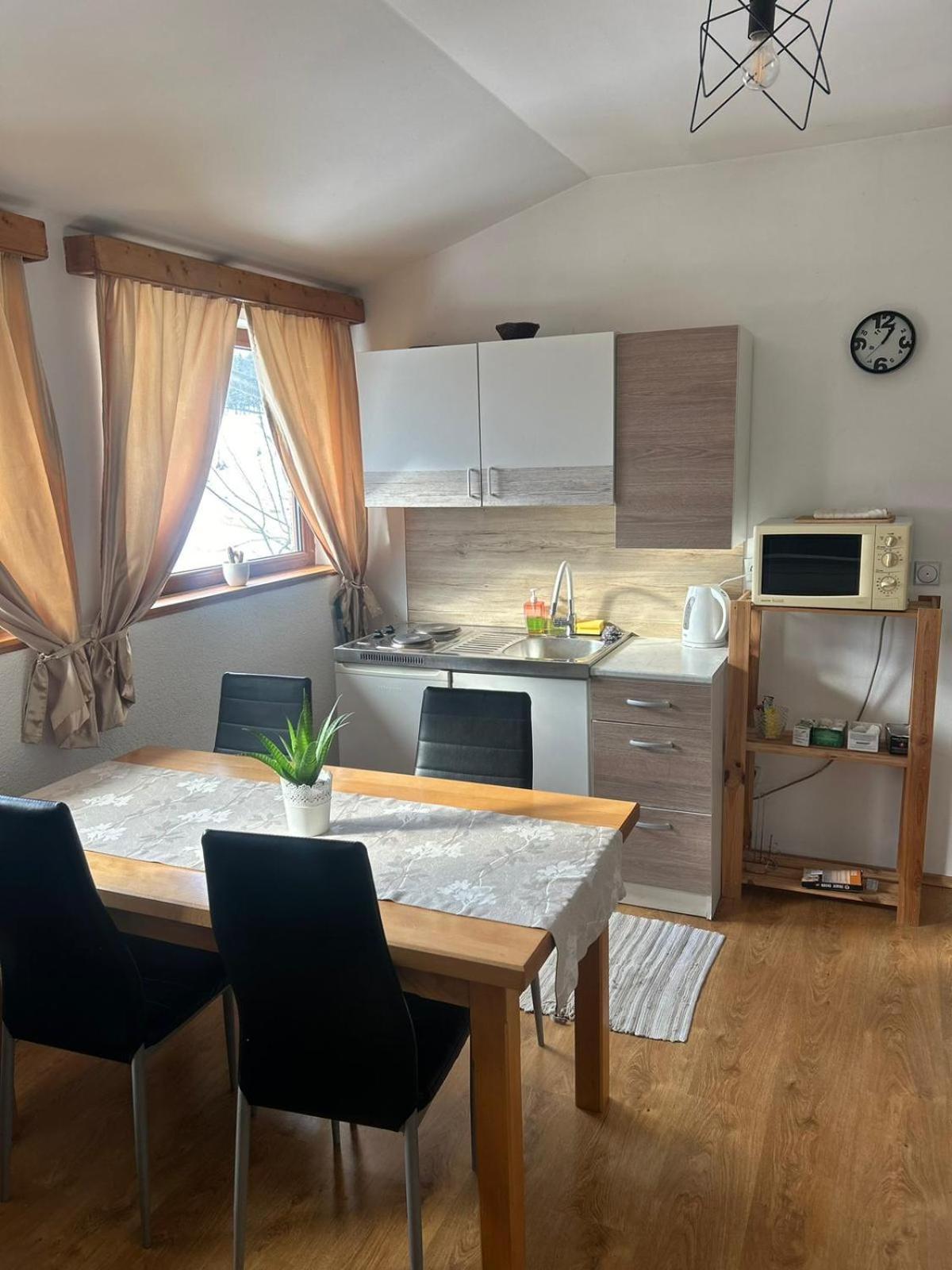 Apartment Mila Plitvička Jezera Extérieur photo